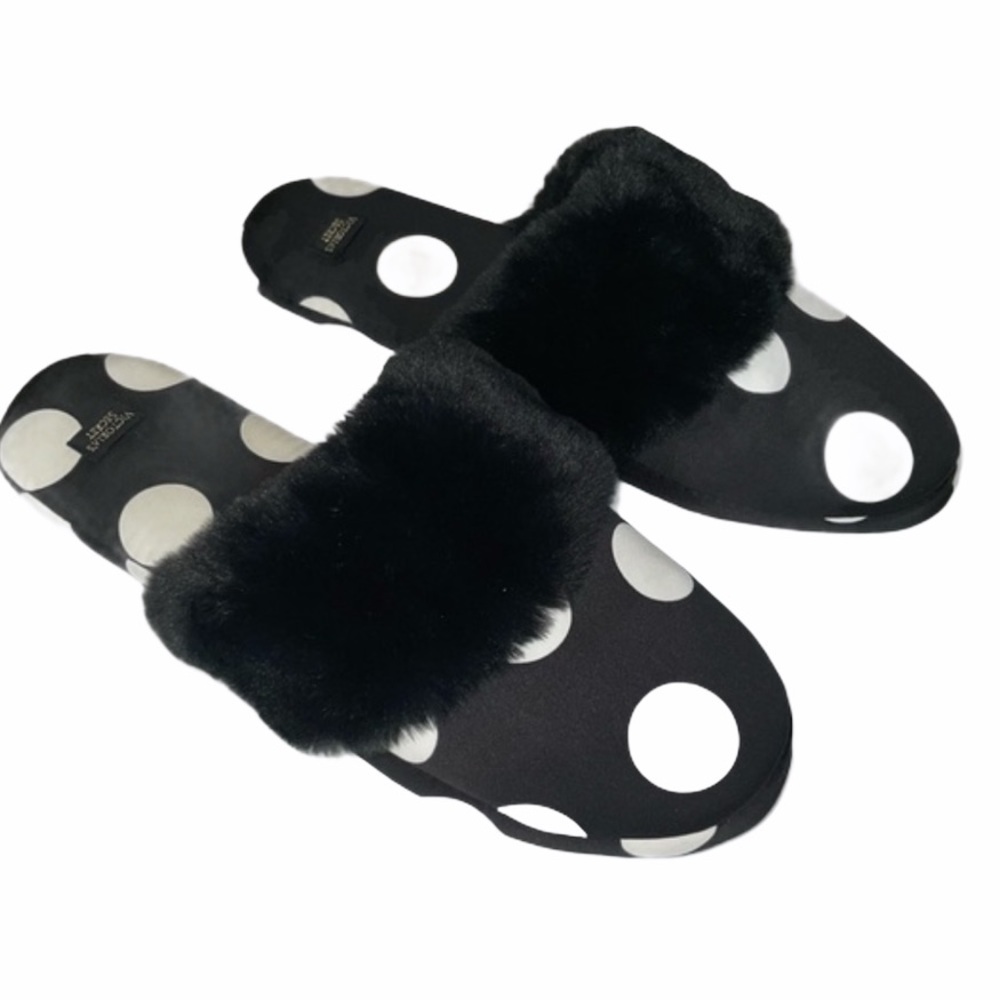 NWOT Victoria’s Secret Black White Dot Slipper L